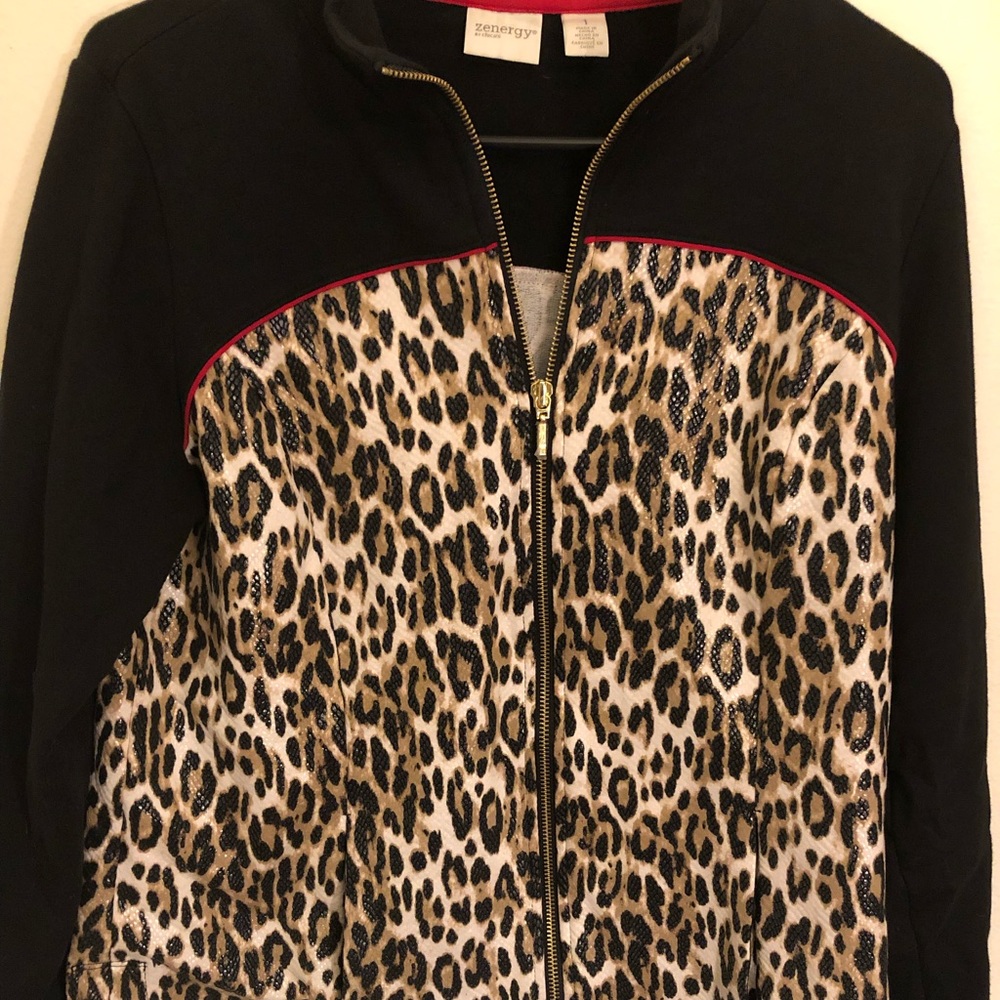 Chico’s zip down jacket size small